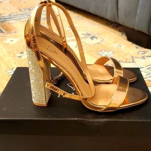 Rose Gold diamond studded  heel sandals size 9